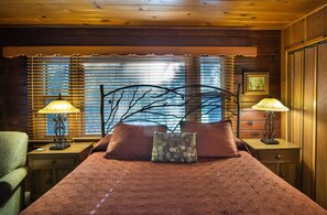 Chalet (3 Bedrooms) | Interior - Sugar Pine Suite (Yosemite National Park)