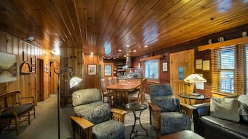 Chalé (3 Bedrooms) | Parte interna