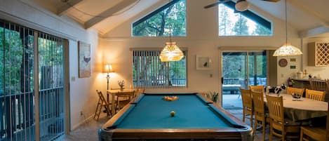 Chalet (3 Bedrooms) | Interior