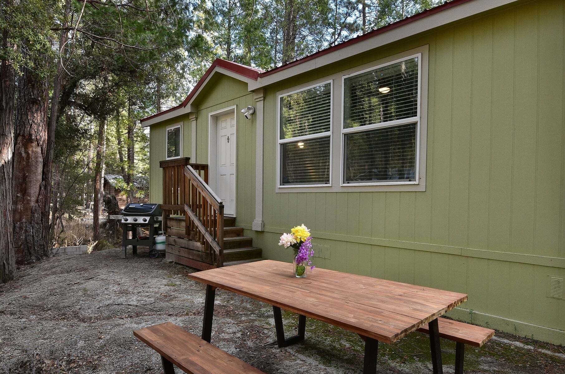 المنشأة من الداخ ل