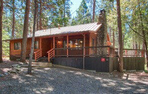 Front of property - Deer Creek (Yosemite National Park)