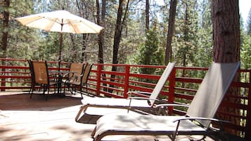 Chalet (3 Bedrooms) | Interior