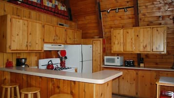 Chalet (3 Bedrooms) | Interior