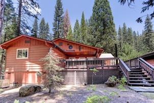 Chalet (3 Bedrooms) | Interior