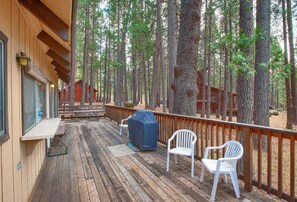 Chalet (3 Bedrooms) | Interior