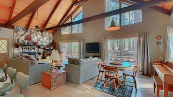 Chalé (3 Bedrooms) | Parte interna