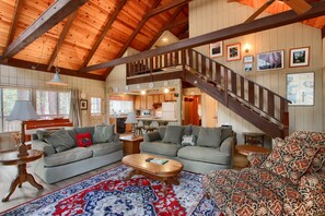 Chalet (3 Bedrooms) | Interior