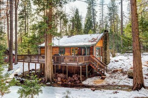 Interior - Hansen Cabin (Yosemite National Park)