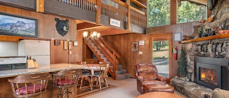 Stuga (3 Bedrooms) | Interiör