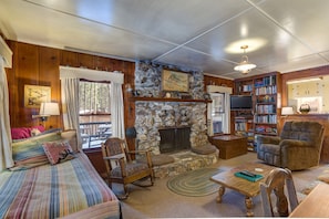 Chalet (3 Bedrooms) | 3 bedrooms, bed sheets - Chatterton's Cottage (Yosemite National Park)