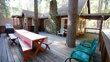 Chalet (3 Bedrooms) | Interior