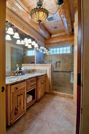 Interior - El Capitan (Yosemite National Park)