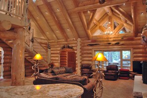 Chalet (4 Bedrooms) | Interior