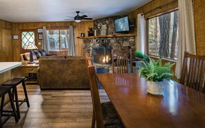 Chalé (2 Bedrooms) | Parte interna