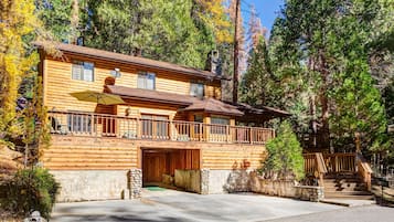 Chalet (1 Bedroom) | Interior