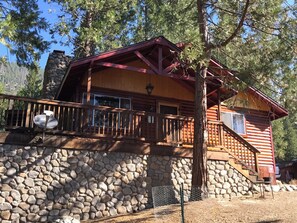 Chalet (2 Bedrooms) | Interior - Harmony Villa (Yosemite National Park)
