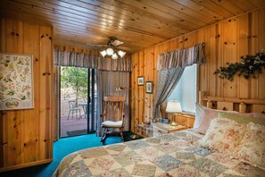 Chalet (3 Bedrooms) | Interior - Deer Lodge (Yosemite National Park)