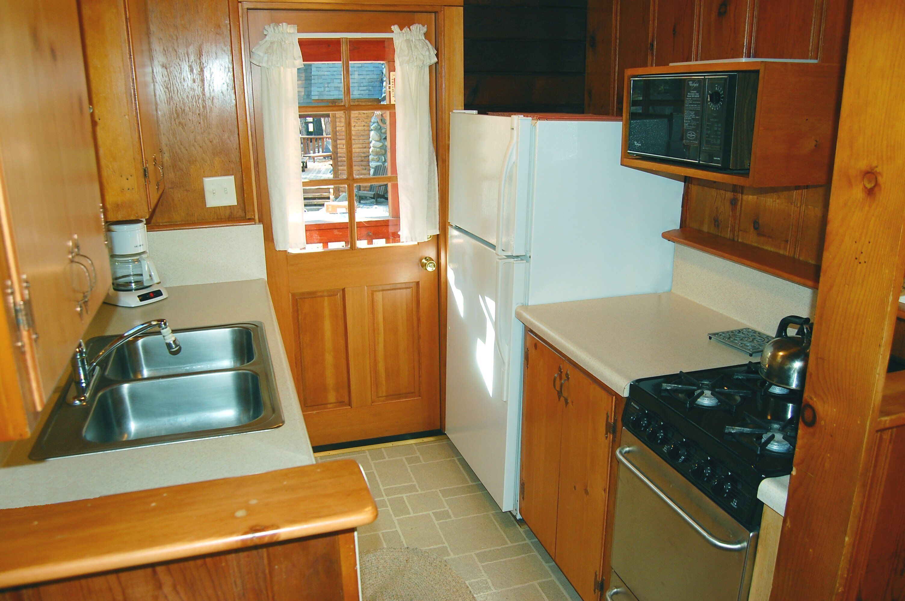 المنشأة من الداخل