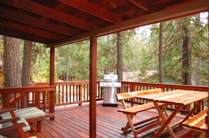 Chalet (2 Bedrooms) | Interior - Nugent's Nest (Yosemite National Park)