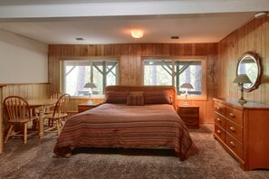 Chalet (5 Bedrooms) | Interior - Yosemite Mountain Lodge (Yosemite National Park)