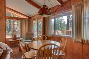 Chalet (5 Bedrooms) | Interior - Yosemite Mountain Lodge (Yosemite National Park)