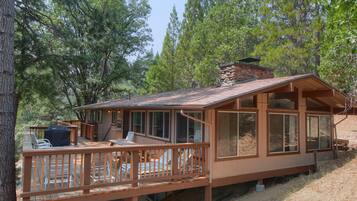 Chalet (5 Bedrooms) | Vista frontal de la propiedad