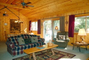 Chalet (3 Bedrooms) | Interior - 9N Fox Hollow (Yosemite National Park)