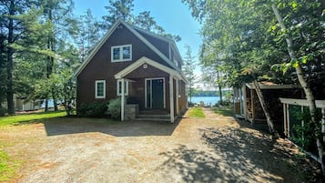 House (3 Bedrooms) | Front of property