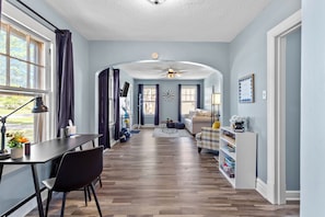 Interior - 516 Sweet Cherry Escape (Warrenton)