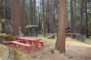 Chalet (2 Bedrooms) | Interior - Ox Yoke (Yosemite National Park)