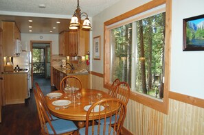 Interior - Ox Yoke (Yosemite National Park)