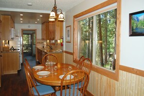 Chalet (2 Bedrooms) | Interior - Ox Yoke (Yosemite National Park)