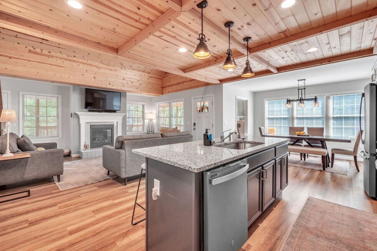 House (4 Bedrooms) | Interior