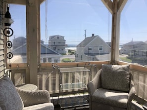 Interior - Seascapes - W153 (Wells)