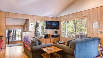 Chalet (6 Bedrooms) | Interior