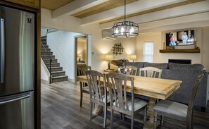 Chalet (6 Bedrooms) | Interior - Yosemite's Meadow Haven (Yosemite National Park)