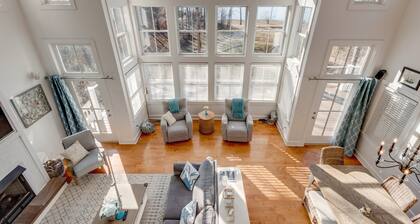 Eagle Roost Chalet- Modern Kentucky Lake Chalet