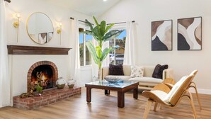 單棟房屋 (4 Bedrooms) | 內部