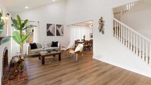 單棟房屋 (4 Bedrooms) | 內部