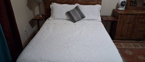 Iron/ironing board, WiFi