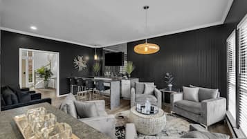 Télévision, cheminée