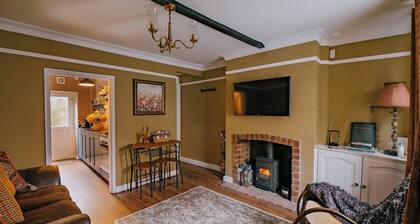 Rasen Stay Cottage - Cosy Vintage Retreat in Lincoln