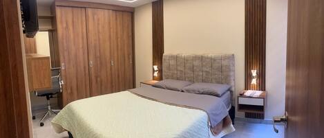 3 bedrooms, WiFi, bed sheets