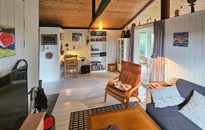 Una Smart TV, una chimenea