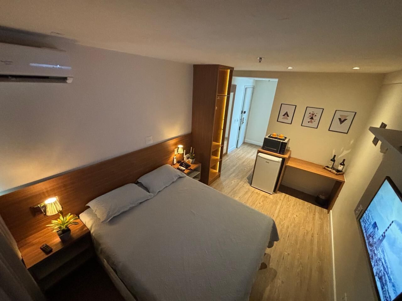 1 bedroom, desk, iron/ironing board, free WiFi