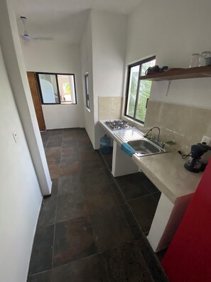 Stovetop - Costa Ayala suite 9 with 1 QS bed and 2 sofas, all basics, 2 blocks from beach (Los Ayala)