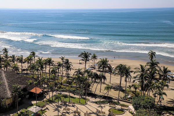 Deluxe Ocean View Double All Inclusive | Praia | Na praia