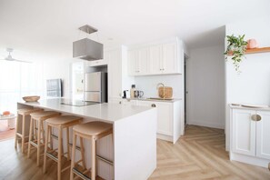 Fridge, microwave, oven, stovetop - Blush by Khove (Burleigh Heads)