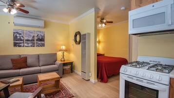 Chalet (1 Bedroom) | Interior