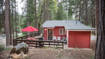 Chalet (1 Bedroom) | Front of property